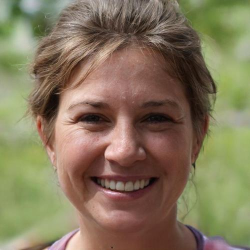 <em>Patricia R.</em>